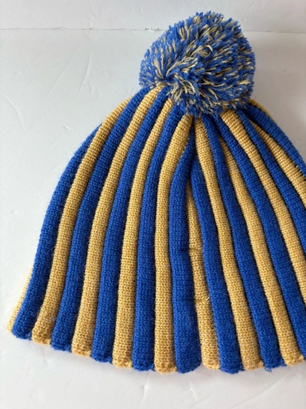 NWOT Free People FP Movement Alpine Pom Beanie